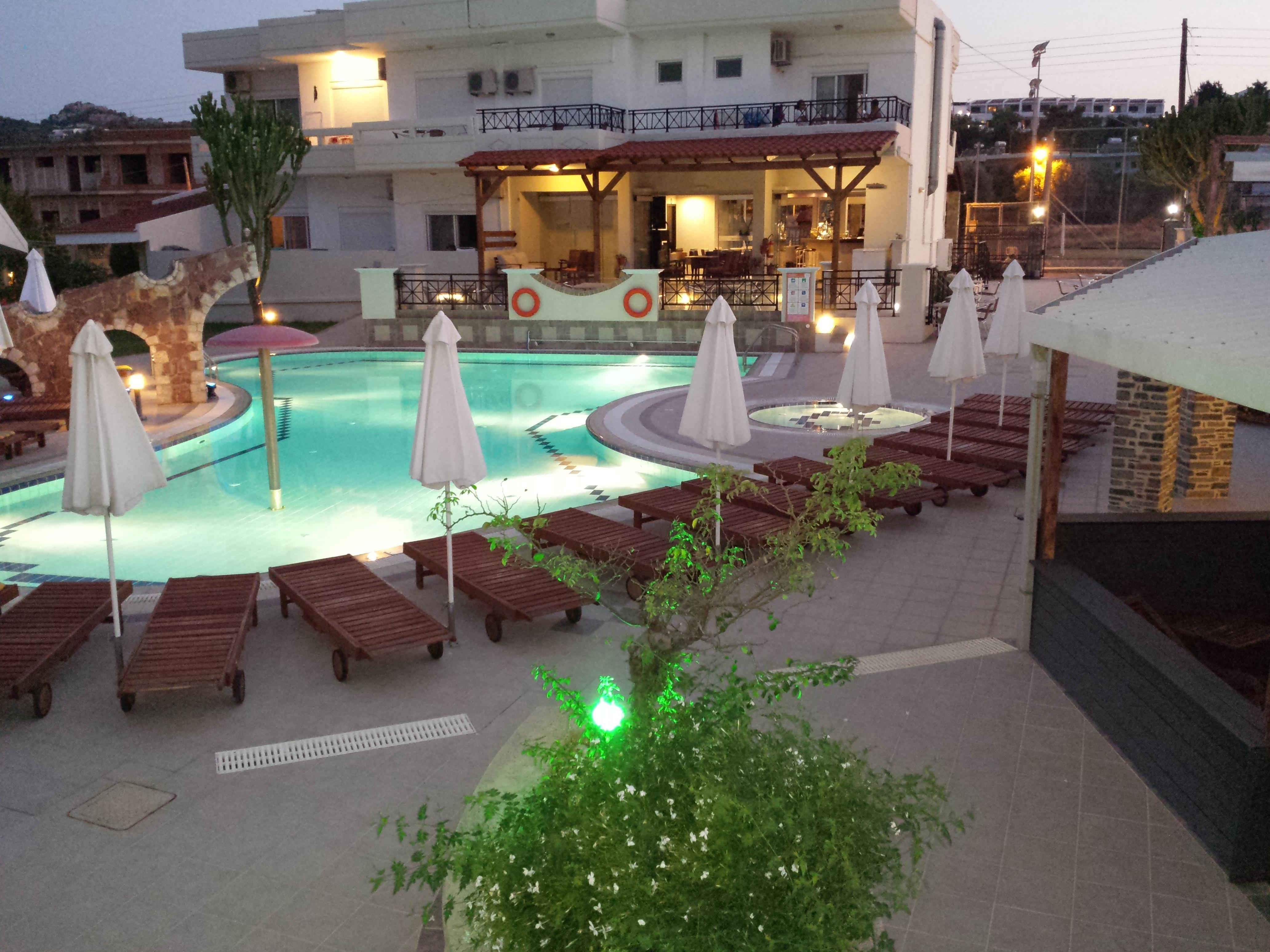 Bright Star Aparthotel Faliraki Buitenkant foto
