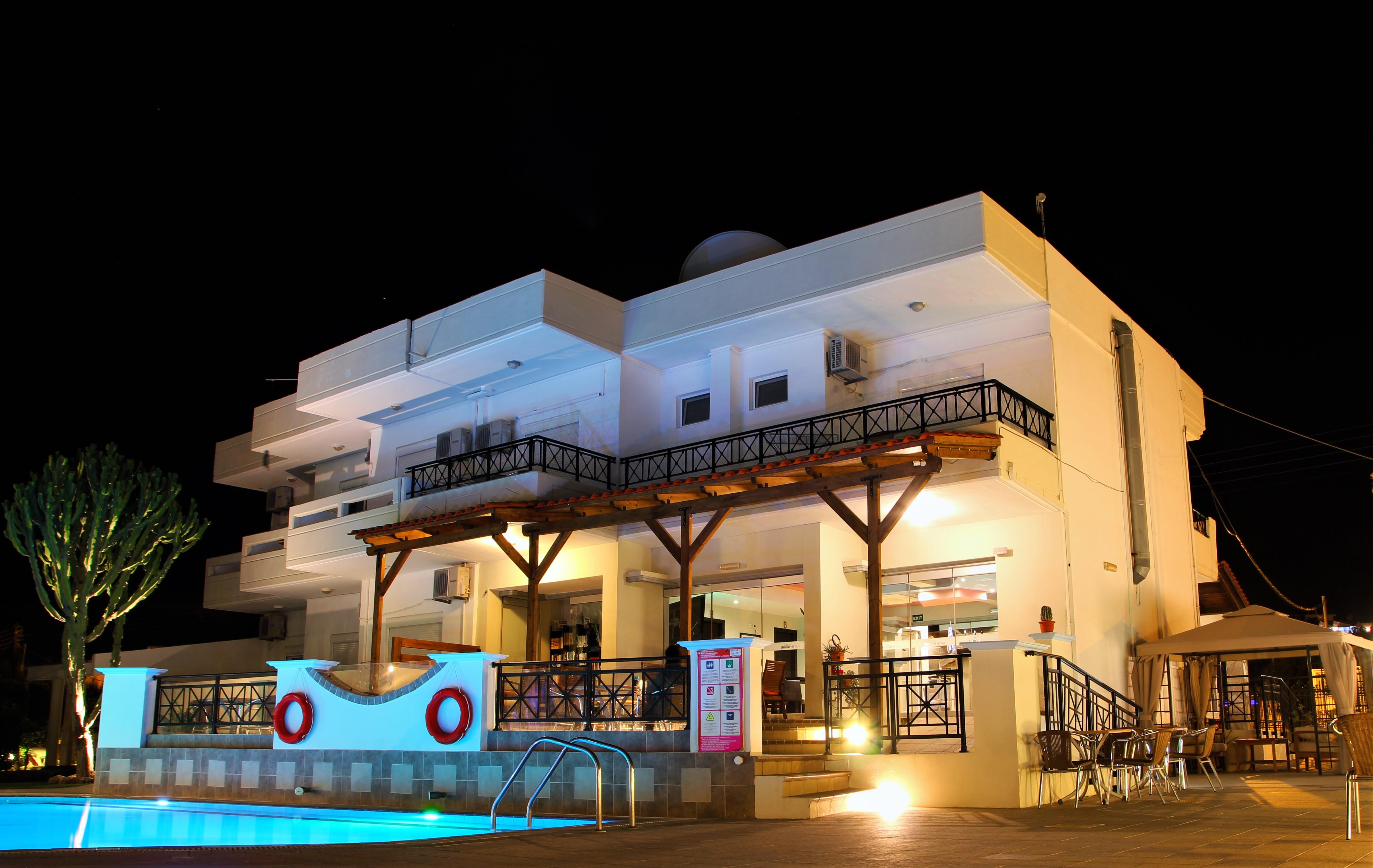 Bright Star Aparthotel Faliraki Buitenkant foto
