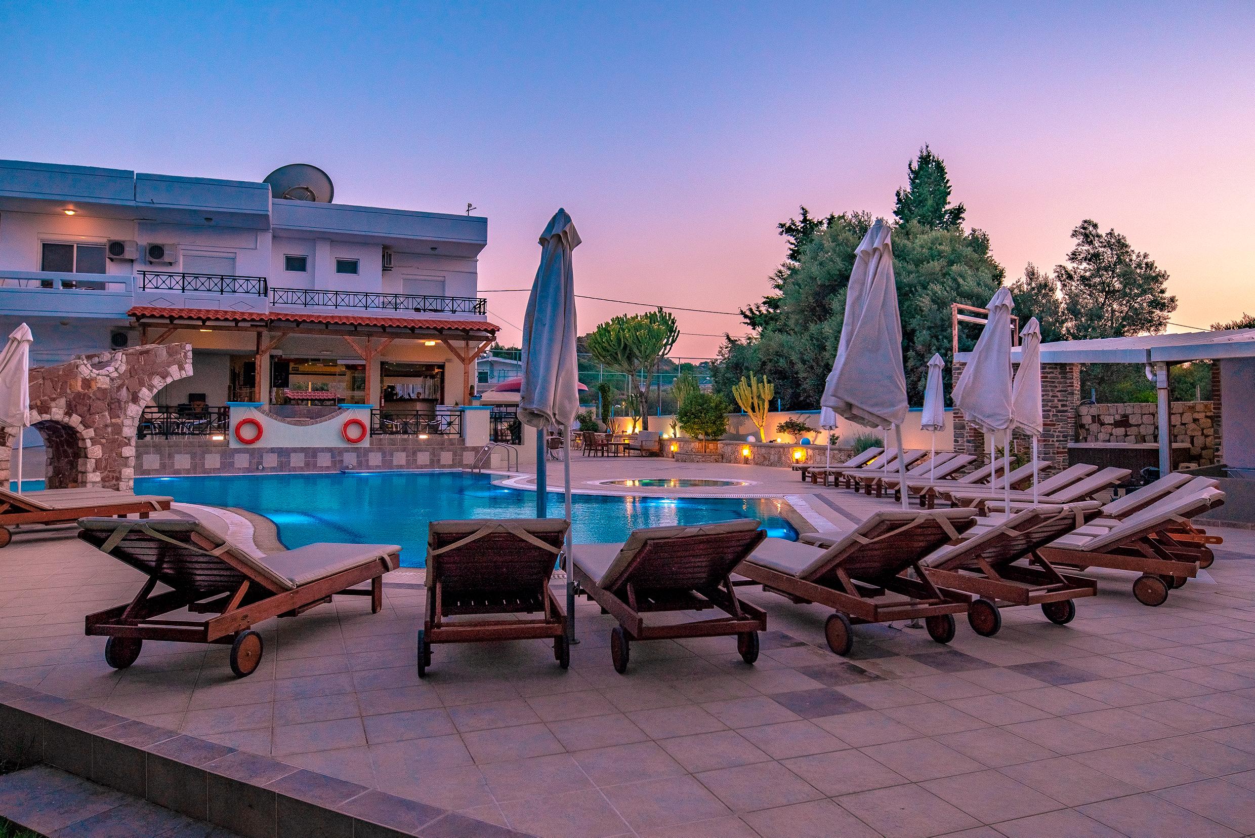 Bright Star Aparthotel Faliraki Buitenkant foto