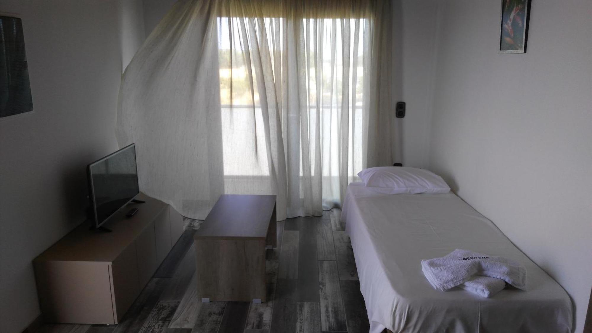 Bright Star Aparthotel Faliraki Buitenkant foto