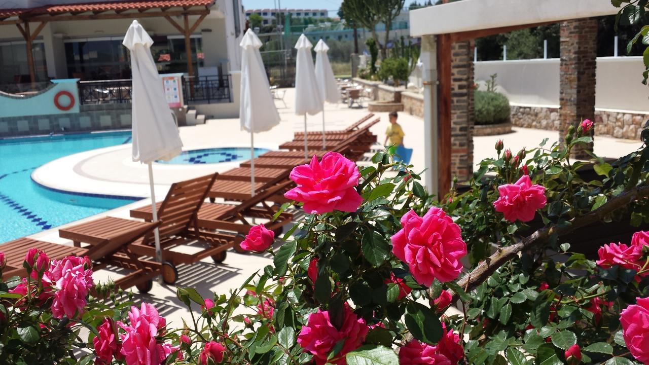 Bright Star Aparthotel Faliraki Buitenkant foto